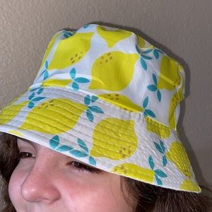 NWT Bucket hat - Fun Lemons 🍋 as the print - OSFA - Unisex